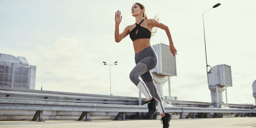 Waarom-je-zonder-muziek-zou-moeten-hardlopen_img900.jpg