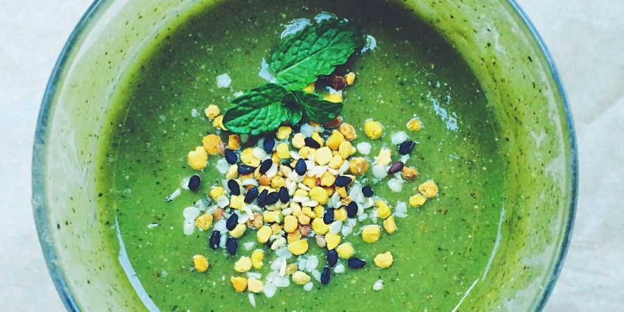 Recept-fruitige-matcha-smoothie_img900.jpg
