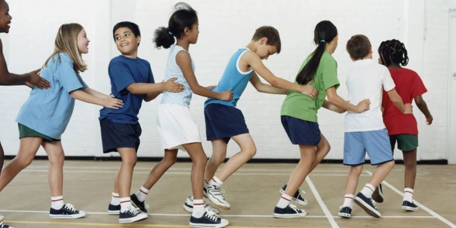 11-dingen-die-we-allemaal-nog-kunnen-herinneren-van-gymles-vroeger_img900.jpg