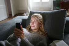 Thumbnail for article: Telefoonverslaafd? 6 simpele trucs om je telefoon even weg te leggen