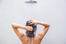 Thumbnail for article: Tips voor gezonder en dikker haar (zonder dat daar dure producten aan te pas hoeven te komen)