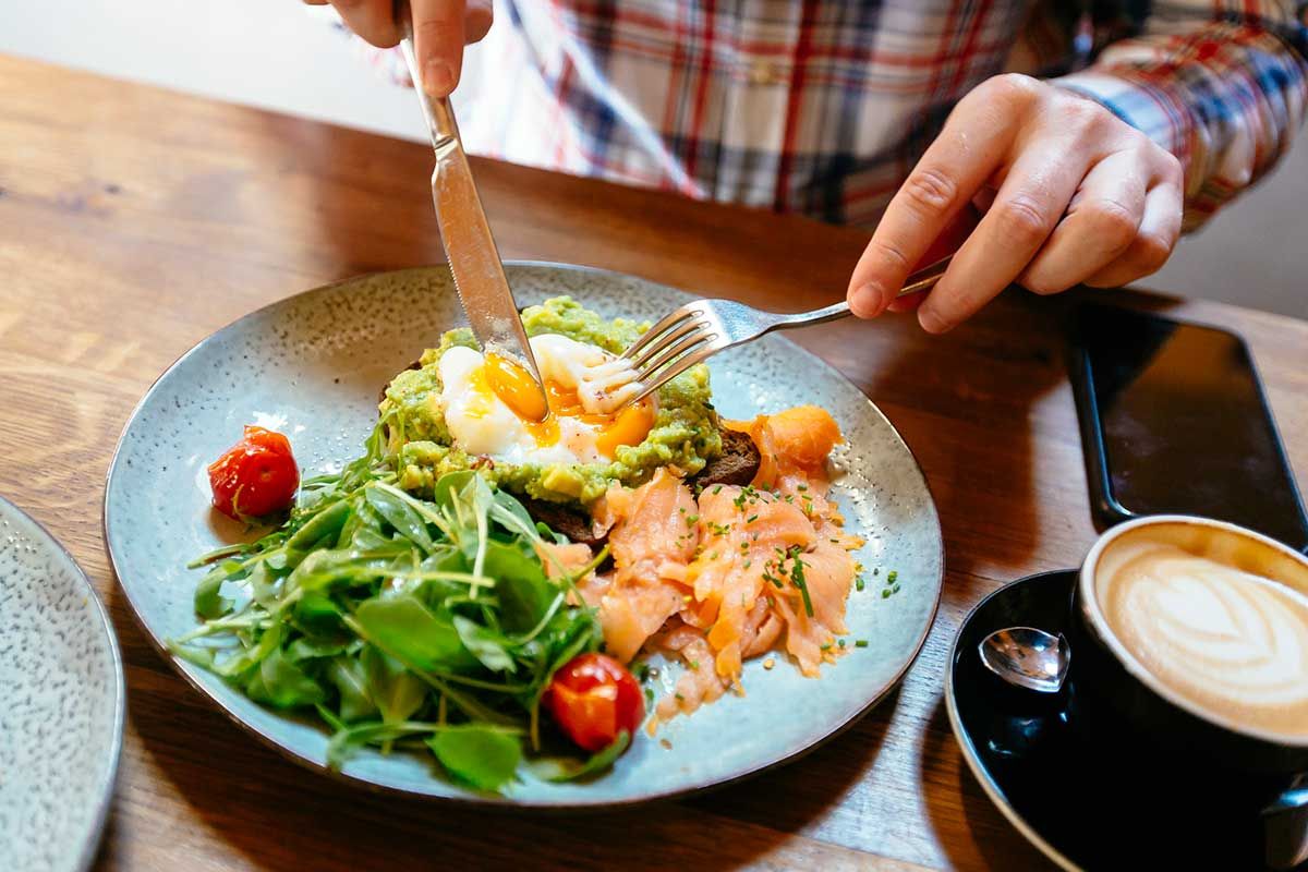 hormonen-in-balans-ingredienten-eten-tips.jpg