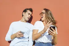 Thumbnail for article: Wat is het verschil tussen jaloezie en afgunst?