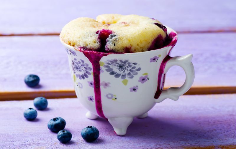 gezonde mugcake recept bosbessen.jpg