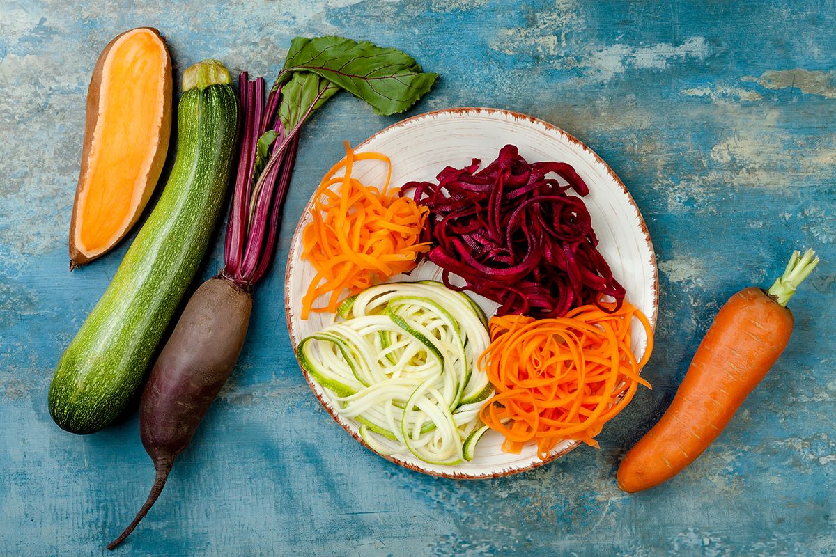 van-deze-groenten-kan-je-spaghetti-maken-courgetti-zoodles2.jpg