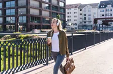 Thumbnail for article: 30 minuten social media vervangen door een wandeling - dít doet het met je