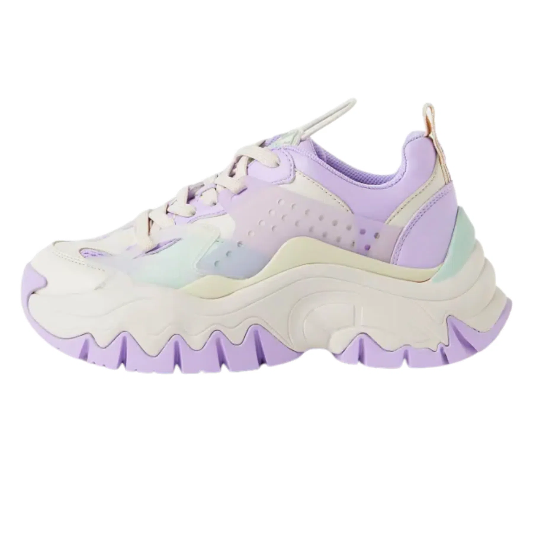 Dit zijn de laatste sneaker trends die jij overal kunt dragen