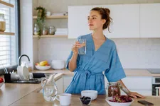 Thumbnail for article: Is bruiswater even gezond als ‘gewoon’ water?