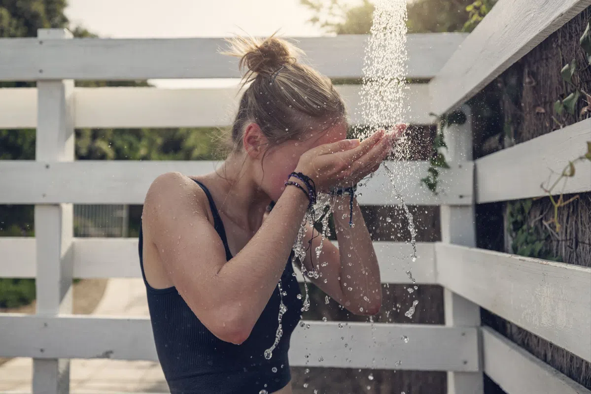Niet (meteen) douchen na het sporten: kan het kwaad?