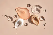 Thumbnail for article: Zoveel tijd moet er tussen je skincare stappen zitten