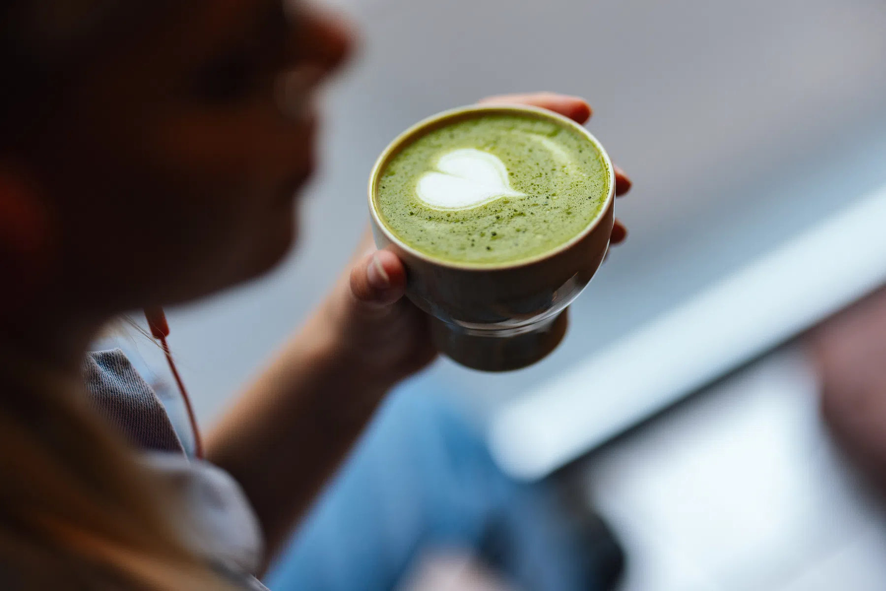 Zoveel betaal je voor een matcha als je ‘m thuis maakt
