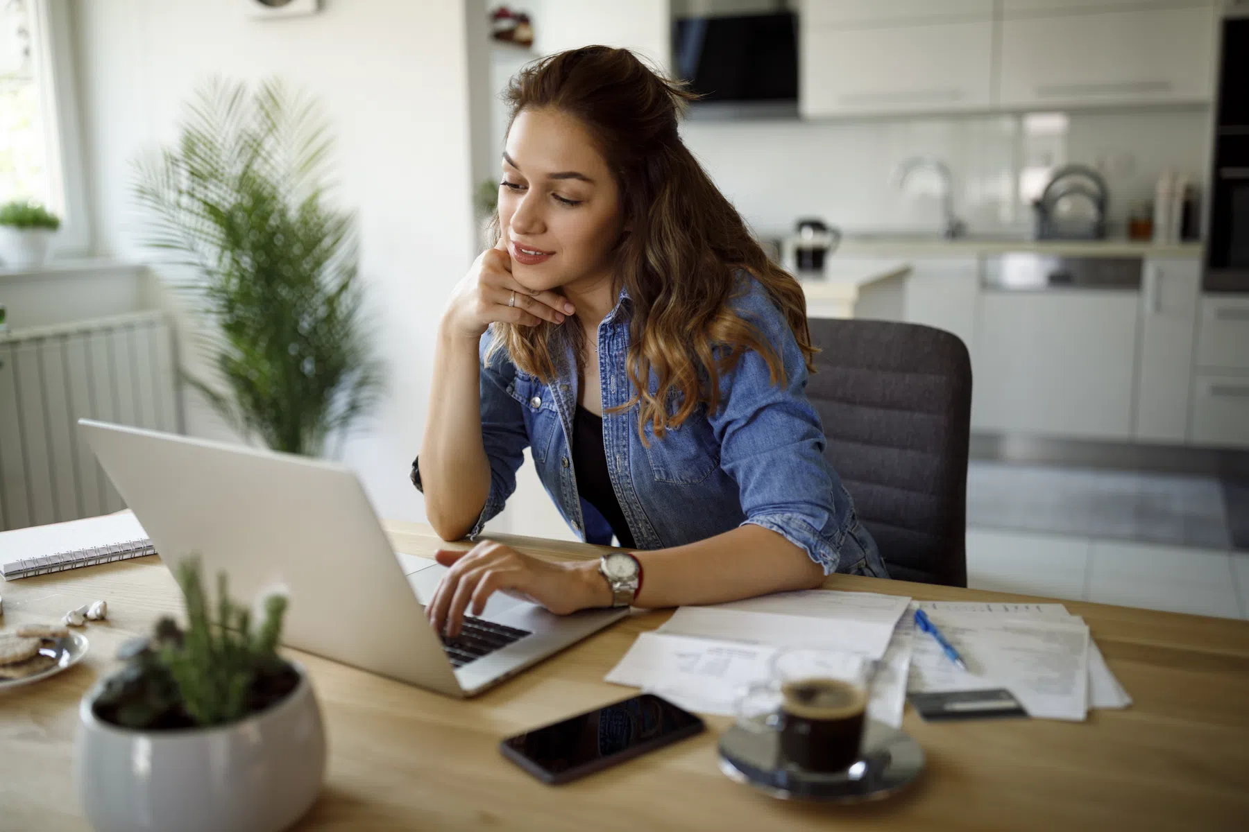 Eat, sleep, repeat: dit zijn 8 tips om uit die dagelijkse sleur te komen