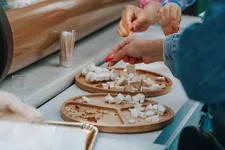 Thumbnail for article: Hierom heb je vaak nachtmerries na het eten van kaas