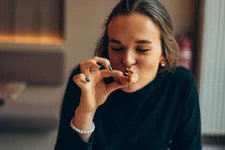 Thumbnail for article: Last van ‘food noise’? Dit is waarom je steeds aan eten denkt