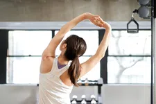 Thumbnail for article: Met deze 5 minuten warming-up kun je spierpijn voorkomen!