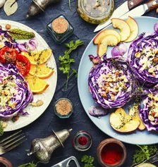 Thumbnail for article: Dé voedingstrend van 2026? Sla, kool en alles crunchy (volgens Pinterest)