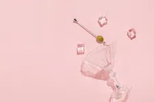 Thumbnail for article: Dry January: dit gebeurt er als je een maand stopt met drinken