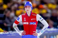Thumbnail for article: Joy Beune rijdt geen 1500 meter tijdens Spelen, zij en vriend Kjeld erg van streek