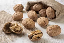 Thumbnail for article: Walnoten: dit zijn de gezondheidsvoordelen van walnoten voor lichaam én geest