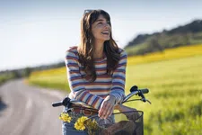 Thumbnail for article: De winter helemaal zat? Hier zijn 6 dingen die je kunt doen in je lente-reset