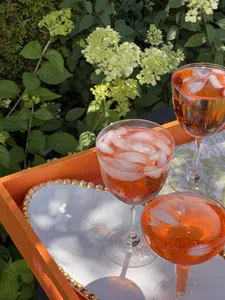 Thumbnail for article: Warm, hè? Dit zijn de favoriete drankjes van de WH-redactie als de temperaturen stijgen