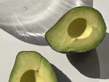 Thumbnail for article: Dit gebeurt er met je lichaam als je elke dag avocado eet