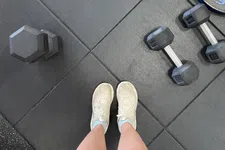 Thumbnail for article: Deze longevity-arts deelt 3 oefeningen die jou op latere leeftijd fit en mobiel houden