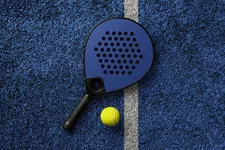 Thumbnail for article: Oogartsen waarschuwen voor oogletsel door padel: dit is waarom 